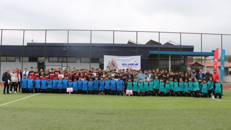 Yıldızlar Futbol Türkiye finalleri Düzce'de başladı 
